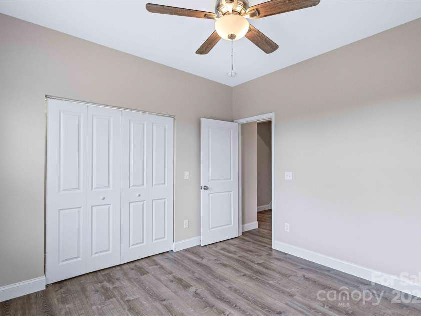 220 Pine Ridge Road, Mars Hill, NC 28754.  MLS# CAR4258648, YatesRealty ID 26803. 