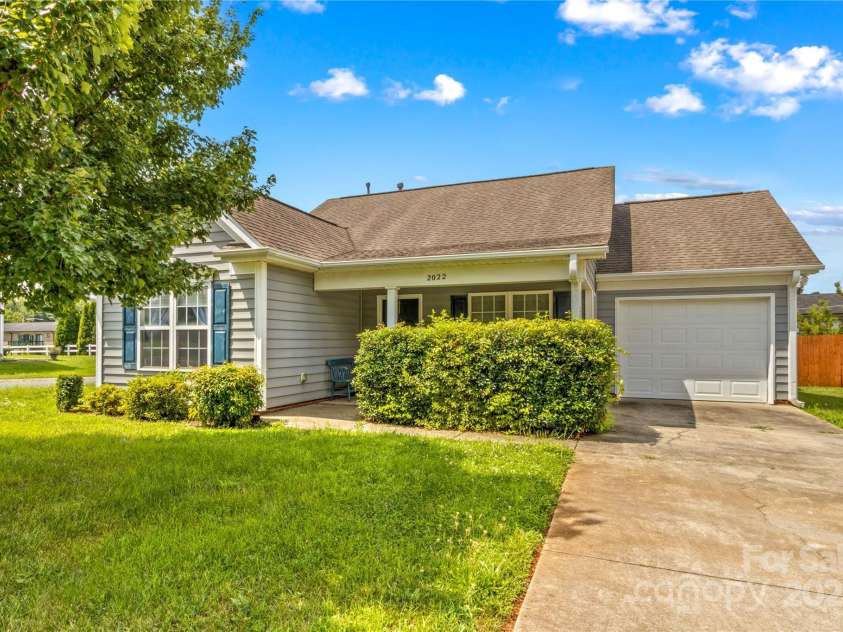 2022 Wexford Way, Statesville, NC 28625.  MLS# CAR4277312, YatesRealty ID 26804. 