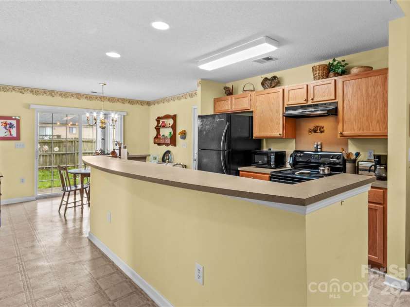 2022 Wexford Way, Statesville, NC 28625.  MLS# CAR4277312, YatesRealty ID 26804. 