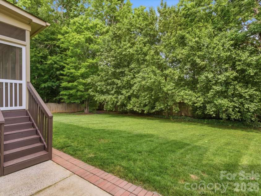 3432 Delamere Drive, Matthews, NC 28104.  MLS# CAR4385005, YatesRealty ID 26804. 