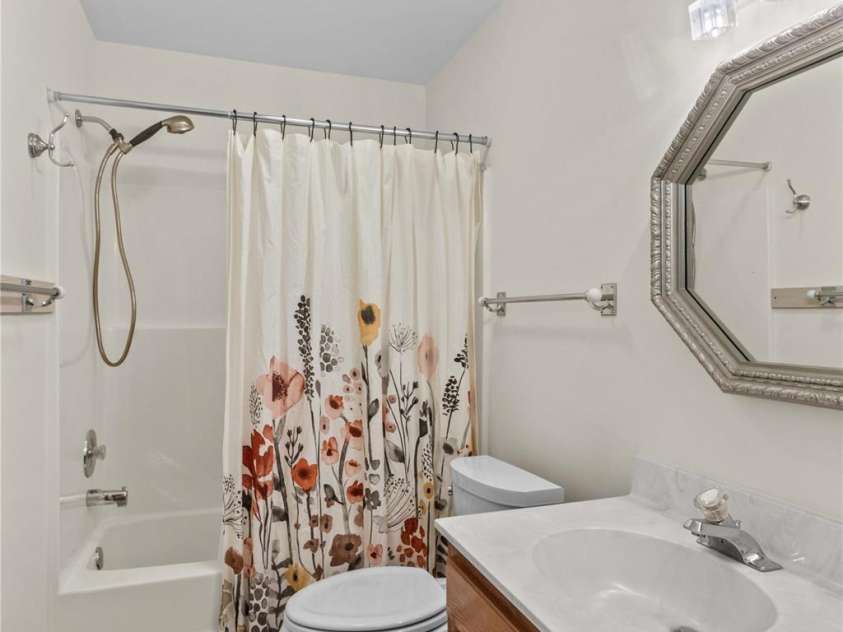 10600 Connell Mill Lane, Mint Hill, NC 28227.  MLS# CAR4279548, YatesRealty ID 26805. Full bathroom on main level hallway