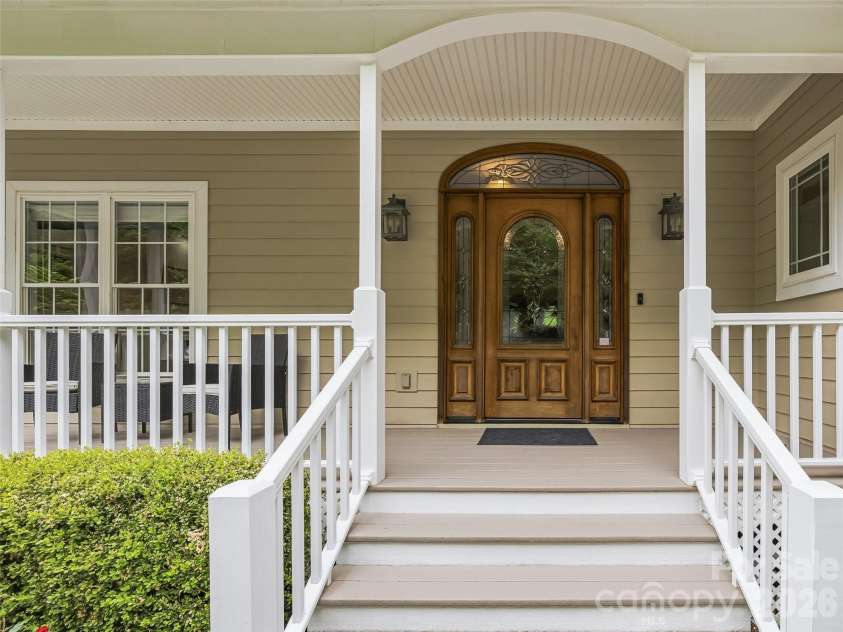 115 Flameleaf Lane, Laurel Park, NC 28739.  MLS# CAR4385424, YatesRealty ID 26805. 