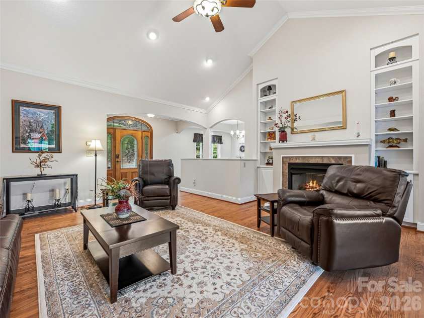 115 Flameleaf Lane, Laurel Park, NC 28739.  MLS# CAR4385424, YatesRealty ID 26805. 