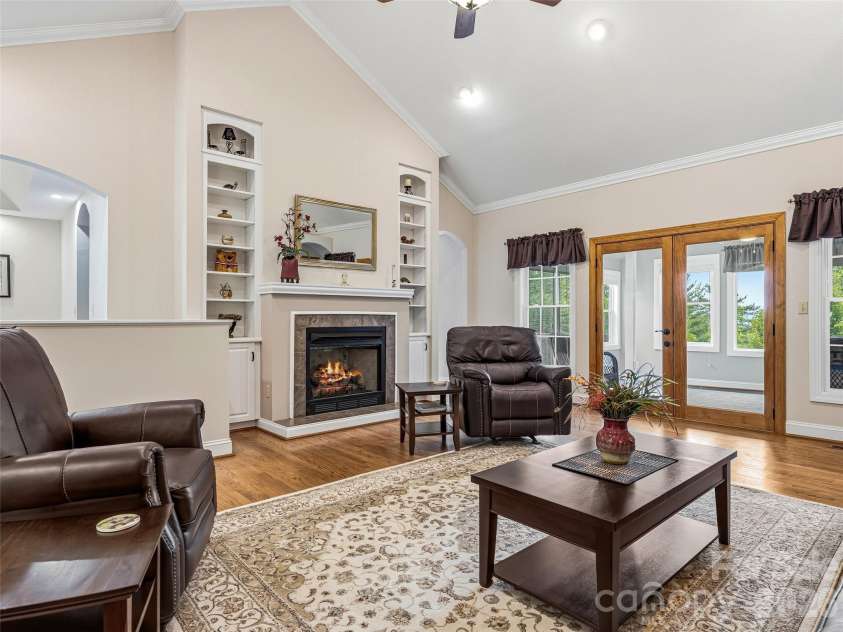 115 Flameleaf Lane, Laurel Park, NC 28739.  MLS# CAR4385424, YatesRealty ID 26805. 