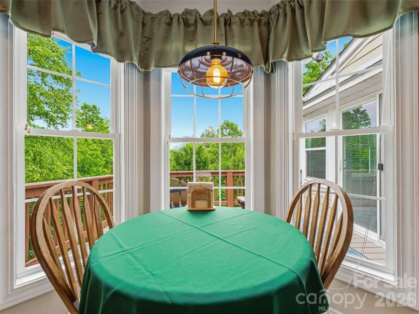 115 Flameleaf Lane, Laurel Park, NC 28739.  MLS# CAR4385424, YatesRealty ID 26805. 