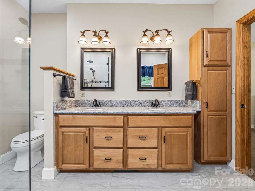 115 Flameleaf Lane, Laurel Park, NC 28739.  MLS# CAR4385424, YatesRealty ID 26805. 