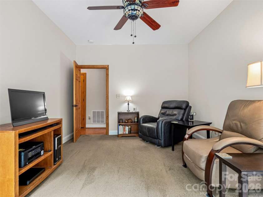 115 Flameleaf Lane, Laurel Park, NC 28739.  MLS# CAR4385424, YatesRealty ID 26805. 