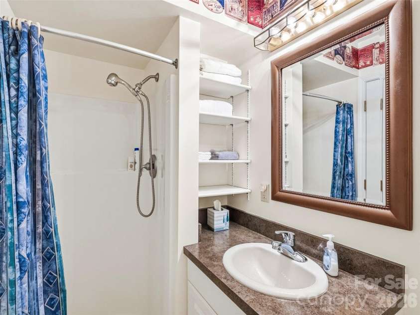 115 Flameleaf Lane, Laurel Park, NC 28739.  MLS# CAR4385424, YatesRealty ID 26805. 