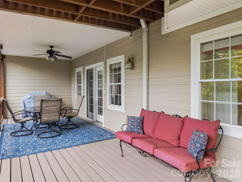 115 Flameleaf Lane, Laurel Park, NC 28739.  MLS# CAR4385424, YatesRealty ID 26805. 
