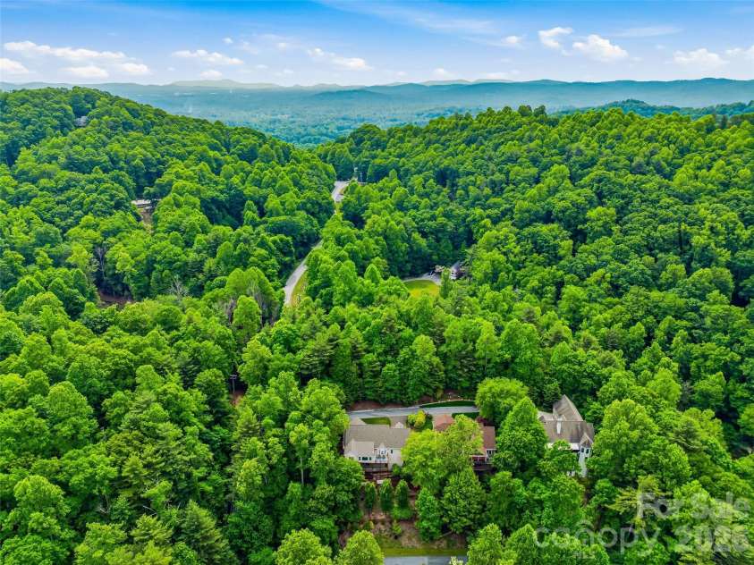 115 Flameleaf Lane, Laurel Park, NC 28739.  MLS# CAR4385424, YatesRealty ID 26805. 