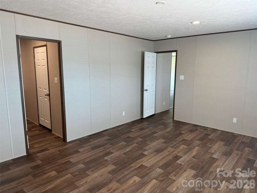 3932 Sunset Boulevard, Shelby, NC 28152.  MLS# CAR4379902, YatesRealty ID 26806. 