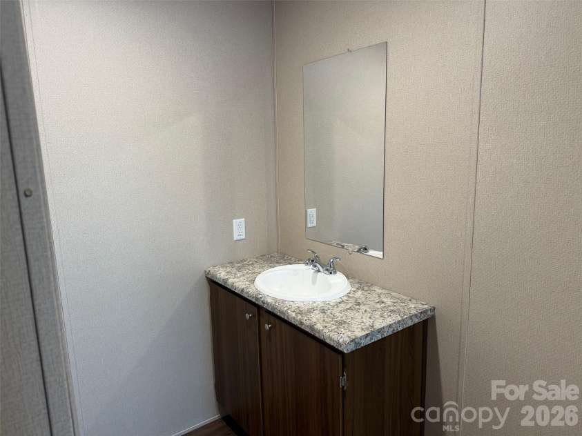 3932 Sunset Boulevard, Shelby, NC 28152.  MLS# CAR4379902, YatesRealty ID 26806. 