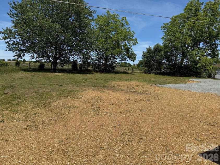 3932 Sunset Boulevard, Shelby, NC 28152.  MLS# CAR4379902, YatesRealty ID 26806. 
