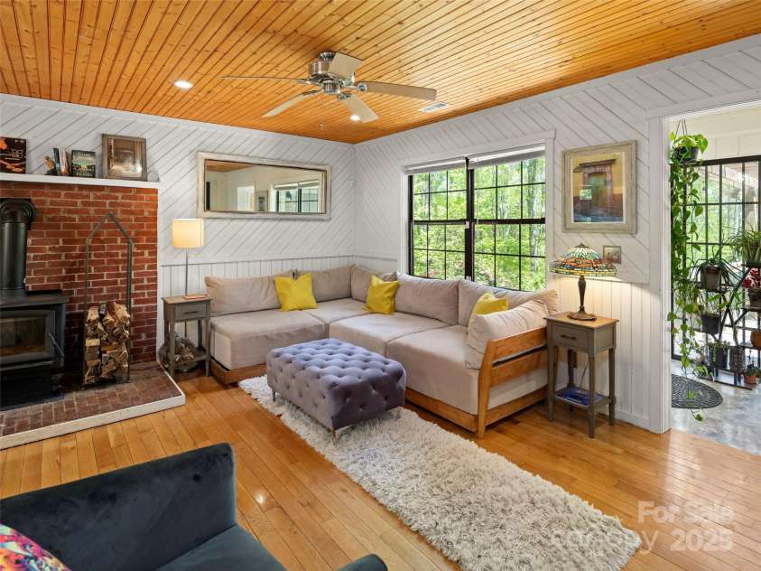 44 Sutton Knob Road, Candler, NC 28715.  MLS# CAR4252708, YatesRealty ID 26806. Living Room