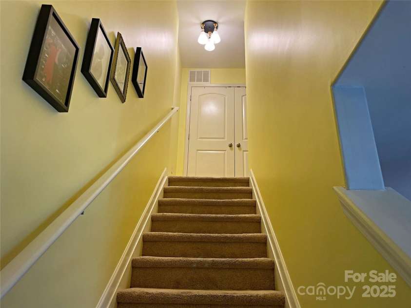 9608 Brackenview Court, Charlotte, NC 28214.  MLS# CAR4272787, YatesRealty ID 26807. 
