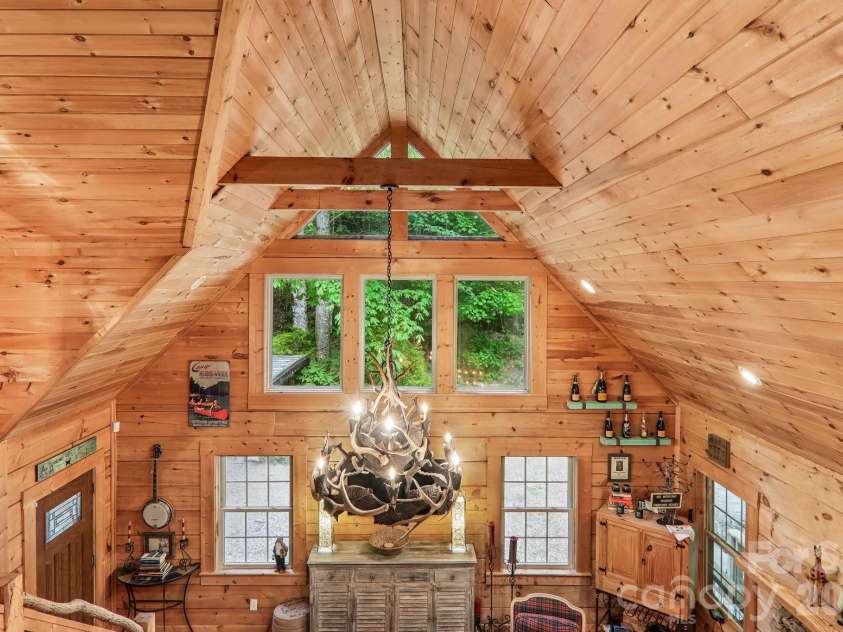 47 Lo Cove, Maggie Valley, NC 28751.  MLS# CAR4374472, YatesRealty ID 26808. 