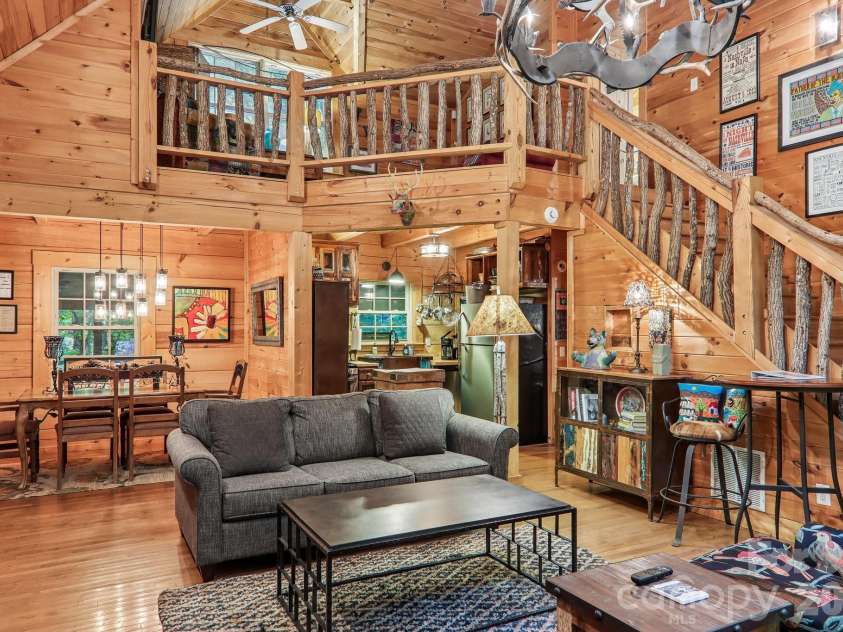 47 Lo Cove, Maggie Valley, NC 28751.  MLS# CAR4374472, YatesRealty ID 26808. 
