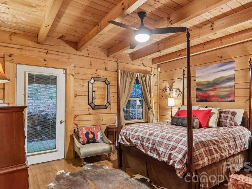 47 Lo Cove, Maggie Valley, NC 28751.  MLS# CAR4374472, YatesRealty ID 26808. 