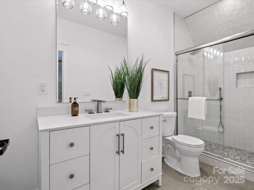 950 Nauvasse Trail, Fort Mill, SC 29715.  MLS# CAR4280299, YatesRealty ID 26808. Bonus/Bedroom Bath