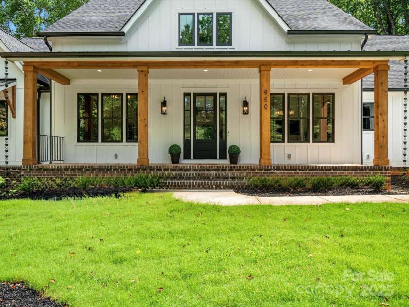 950 Nauvasse Trail, Fort Mill, SC 29715.  MLS# CAR4280299, YatesRealty ID 26808. Front of Home