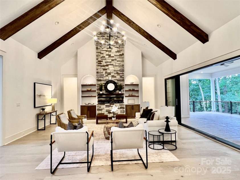 950 Nauvasse Trail, Fort Mill, SC 29715.  MLS# CAR4280299, YatesRealty ID 26808. Great Room w/ Telescoping Slider