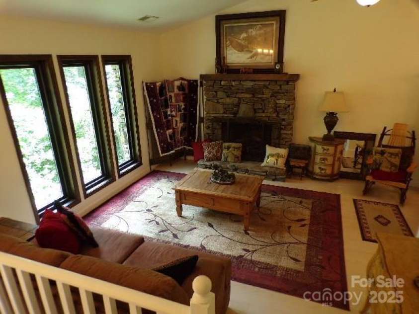 140 Beechwood Circle, Laurel Park, NC 28739.  MLS# CAR4281220, YatesRealty ID 26809. Living room