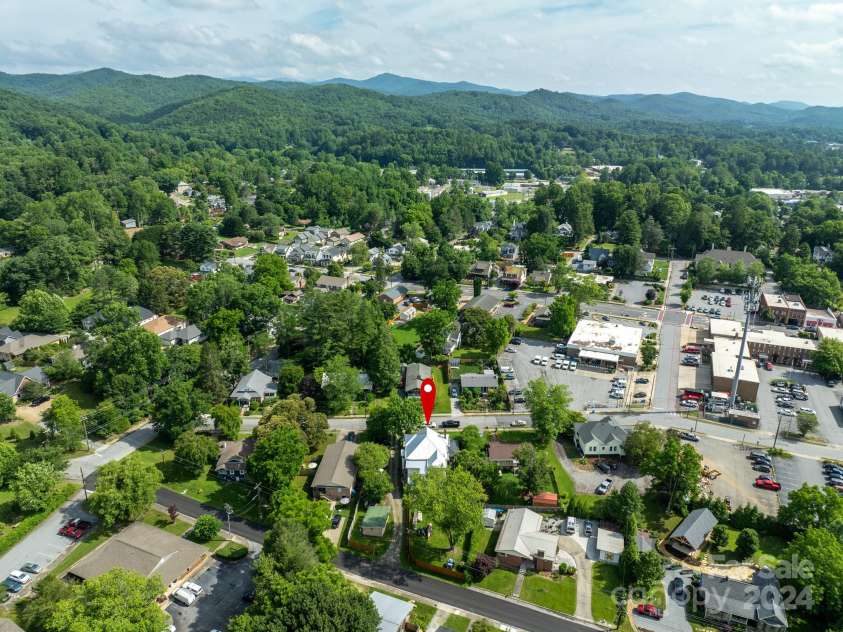 187 Jordan Street, Brevard, NC 28712.  MLS# CAR4152664, YatesRealty ID 2681. 