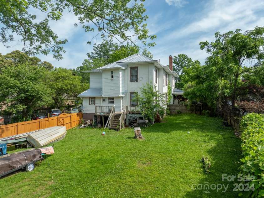 187 Jordan Street, Brevard, NC 28712.  MLS# CAR4152664, YatesRealty ID 2681. 