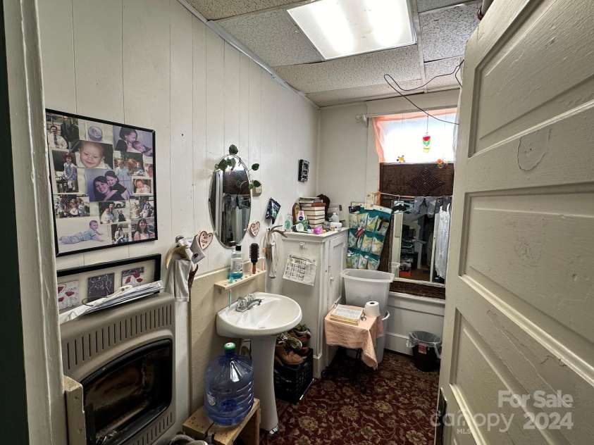 187 Jordan Street, Brevard, NC 28712.  MLS# CAR4152664, YatesRealty ID 2681. 