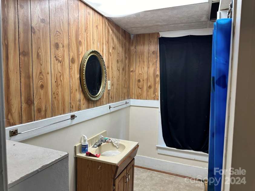 187 Jordan Street, Brevard, NC 28712.  MLS# CAR4152664, YatesRealty ID 2681. 