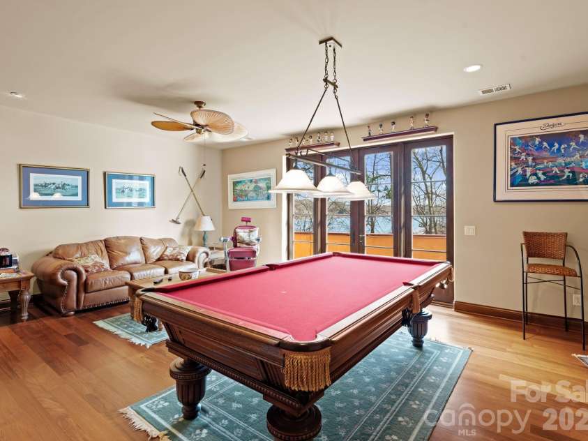 201 Brawley Harbor Place, Mooresville, NC 28117.  MLS# CAR4344555, YatesRealty ID 2681. 
