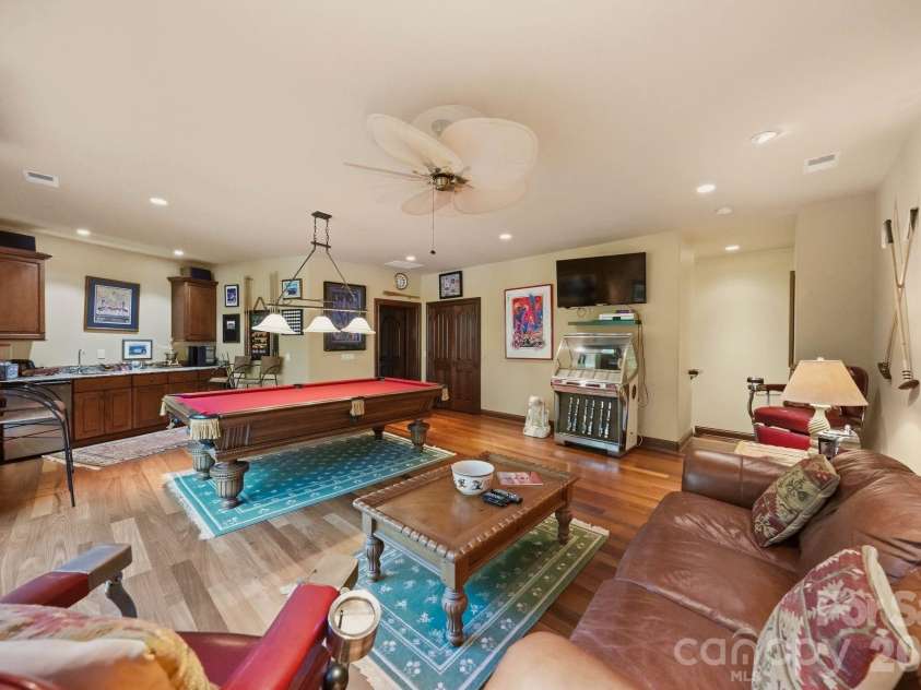 201 Brawley Harbor Place, Mooresville, NC 28117.  MLS# CAR4344555, YatesRealty ID 2681. 