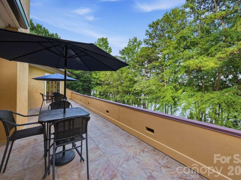 201 Brawley Harbor Place, Mooresville, NC 28117.  MLS# CAR4344555, YatesRealty ID 2681. 