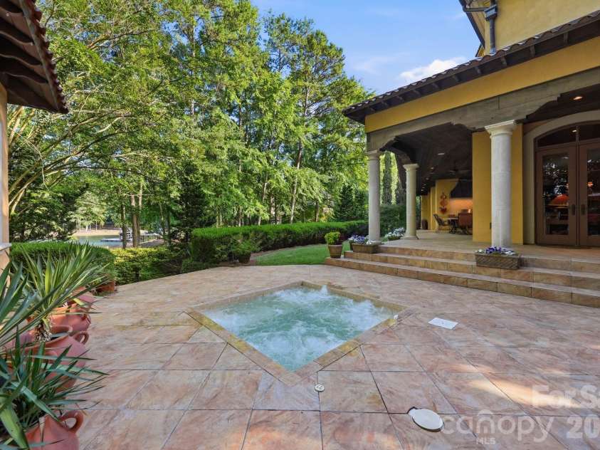 201 Brawley Harbor Place, Mooresville, NC 28117.  MLS# CAR4344555, YatesRealty ID 2681. 