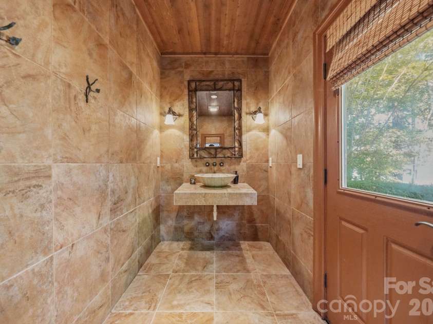 201 Brawley Harbor Place, Mooresville, NC 28117.  MLS# CAR4344555, YatesRealty ID 2681. 