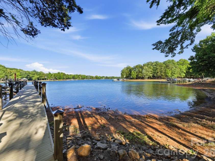201 Brawley Harbor Place, Mooresville, NC 28117.  MLS# CAR4344555, YatesRealty ID 2681. 