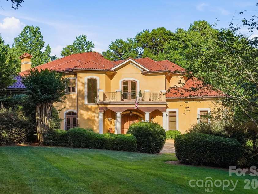 201 Brawley Harbor Place, Mooresville, NC 28117.  MLS# CAR4344555, YatesRealty ID 2681. 