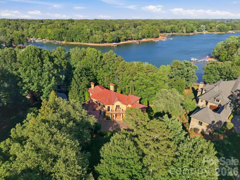 201 Brawley Harbor Place, Mooresville, NC 28117.  MLS# CAR4344555, YatesRealty ID 2681. 
