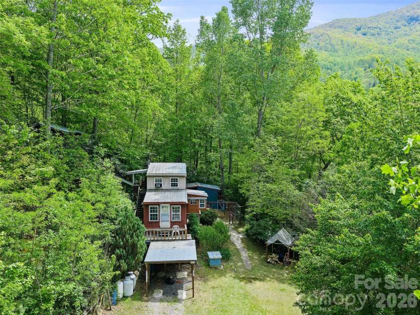 1331 Georges Fork Road, Burnsville, NC 28714.  MLS# CAR4381041, YatesRealty ID 26810. 