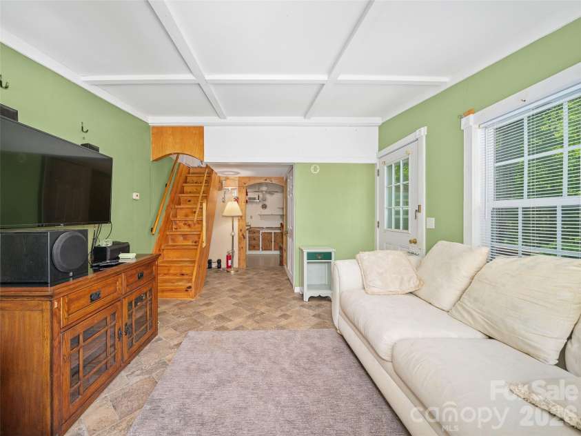 1331 Georges Fork Road, Burnsville, NC 28714.  MLS# CAR4381041, YatesRealty ID 26810. 
