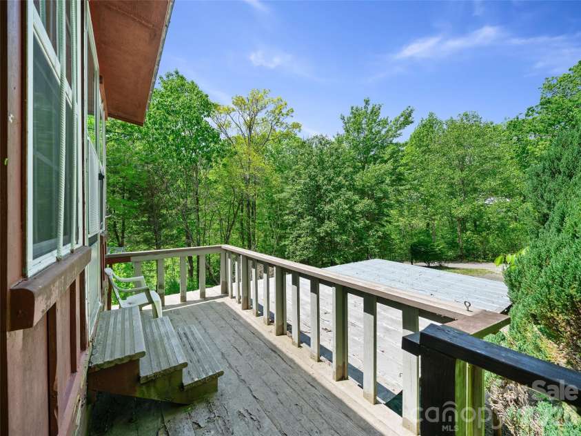 1331 Georges Fork Road, Burnsville, NC 28714.  MLS# CAR4381041, YatesRealty ID 26810. 