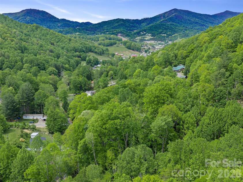1331 Georges Fork Road, Burnsville, NC 28714.  MLS# CAR4381041, YatesRealty ID 26810. 