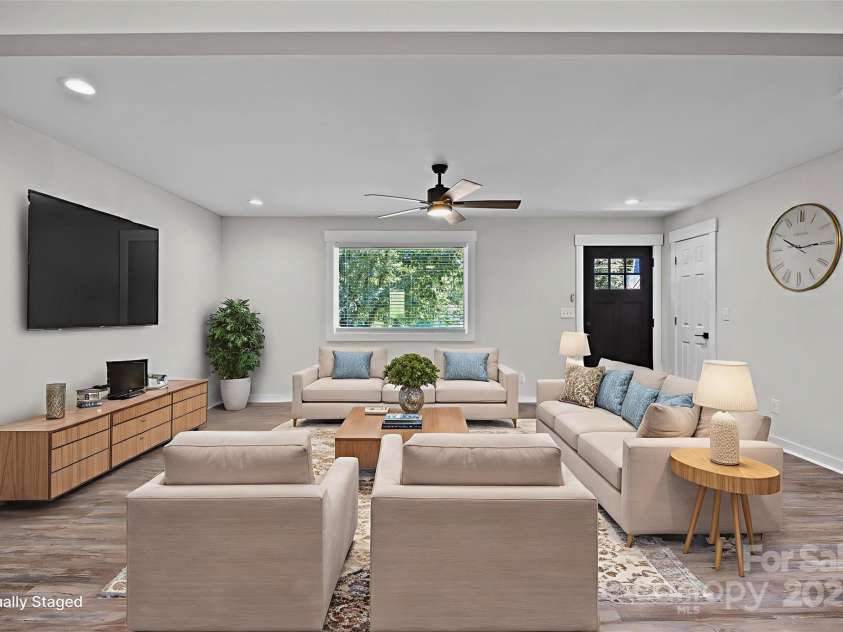 204 Kendall Street, Norwood, NC 28128.  MLS# CAR4279004, YatesRealty ID 26810. Living Room - Virtually Staged