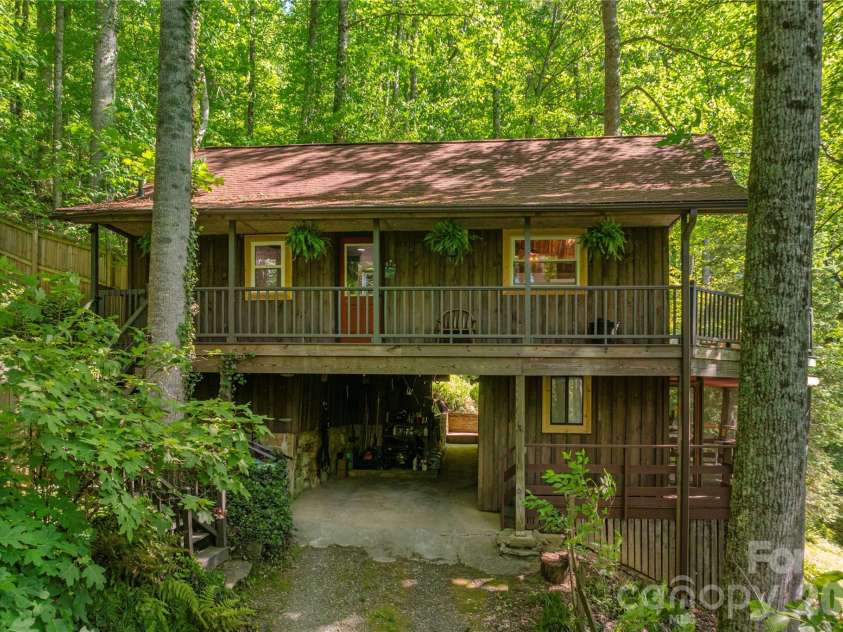 154 Timberside Drive, Mars Hill, NC 28754.  MLS# CAR4383911, YatesRealty ID 26811. 