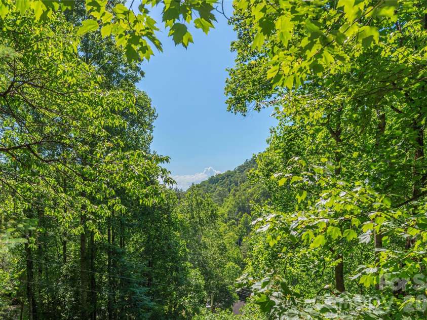154 Timberside Drive, Mars Hill, NC 28754.  MLS# CAR4383911, YatesRealty ID 26811. 