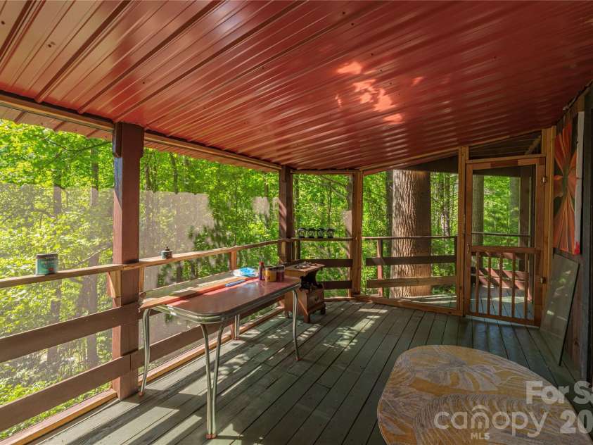 154 Timberside Drive, Mars Hill, NC 28754.  MLS# CAR4383911, YatesRealty ID 26811. 