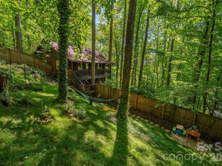 154 Timberside Drive, Mars Hill, NC 28754.  MLS# CAR4383911, YatesRealty ID 26811. 