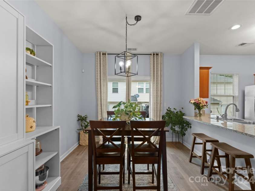 540 Fawnborough Court, Rock Hill, SC 29732.  MLS# CAR4181128, YatesRealty ID 26811. Dining area