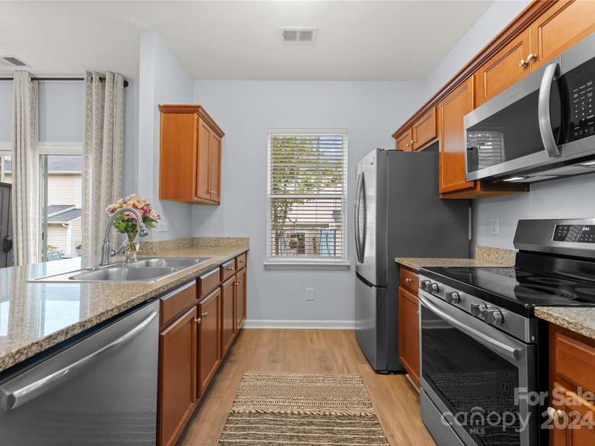 540 Fawnborough Court, Rock Hill, SC 29732.  MLS# CAR4181128, YatesRealty ID 26811. Kitchen