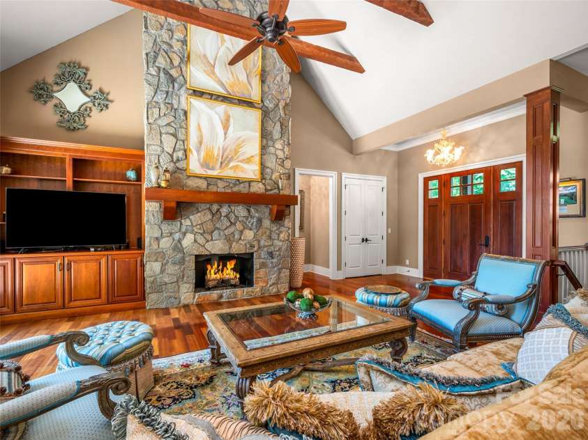 161 Chattooga Run, Hendersonville, NC 28739.  MLS# CAR4385295, YatesRealty ID 26812. 